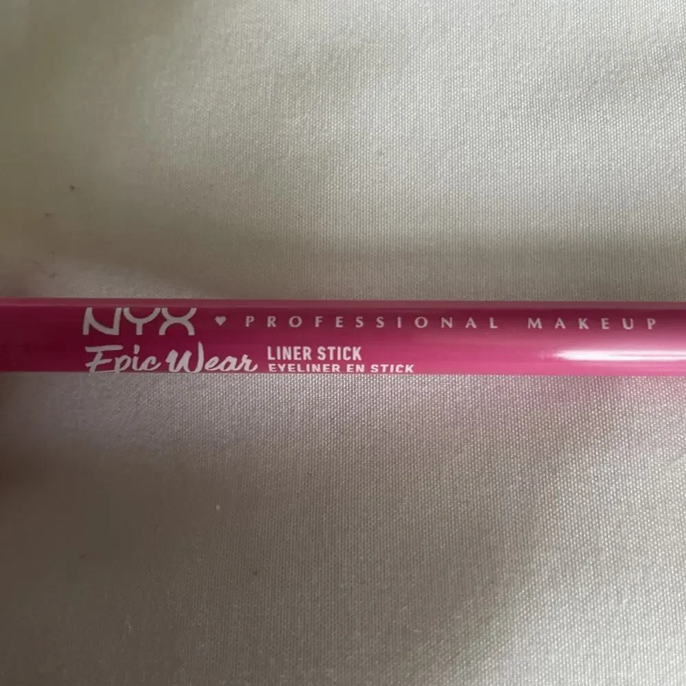 NYX Epic Wear Liner Stick Eyeliner Pencil EWLS19 Pink Spirit